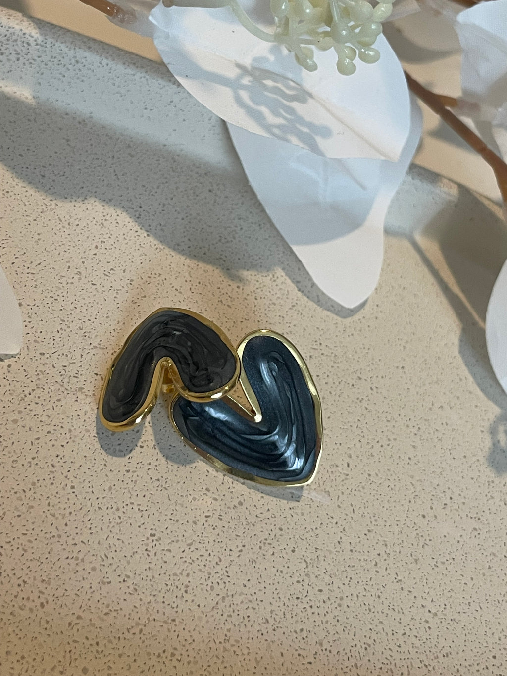 Boucle d’oreille cœur noir